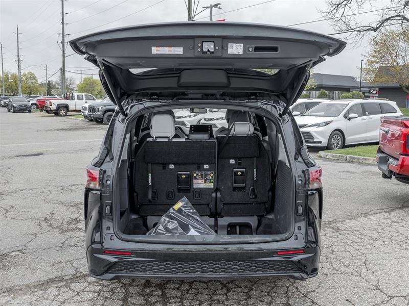 2024 Toyota Sienna Hybrid Sienna XSE 7-Pass-6