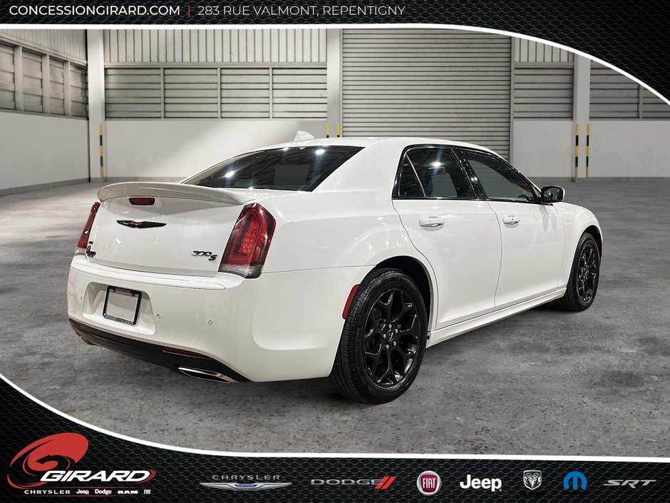 Chrysler 300 S 2023-5