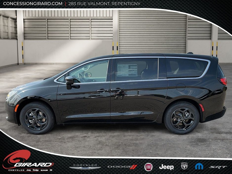 Chrysler Grand Caravan SXT 2024-7