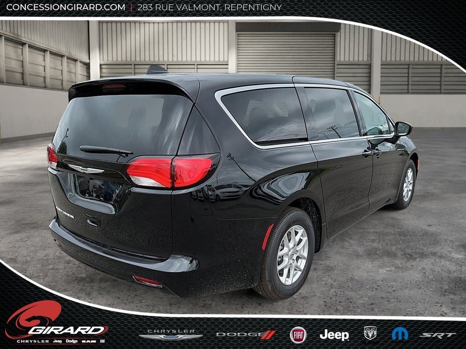 Chrysler Grand Caravan SXT 2024-4