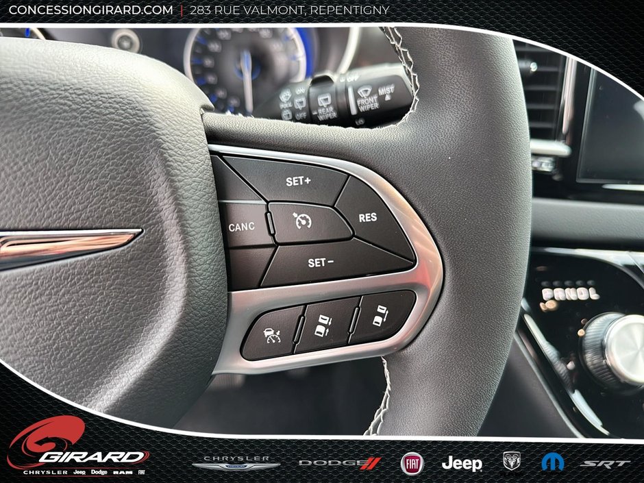 Chrysler Grand Caravan SXT 2025-15