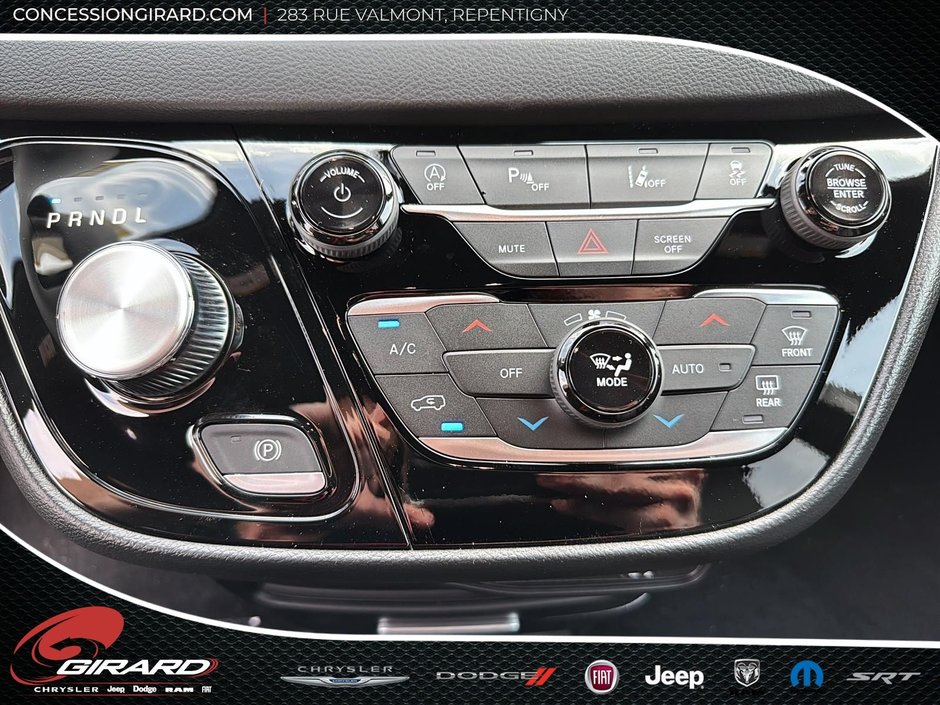 Chrysler Grand Caravan SXT 2025-17