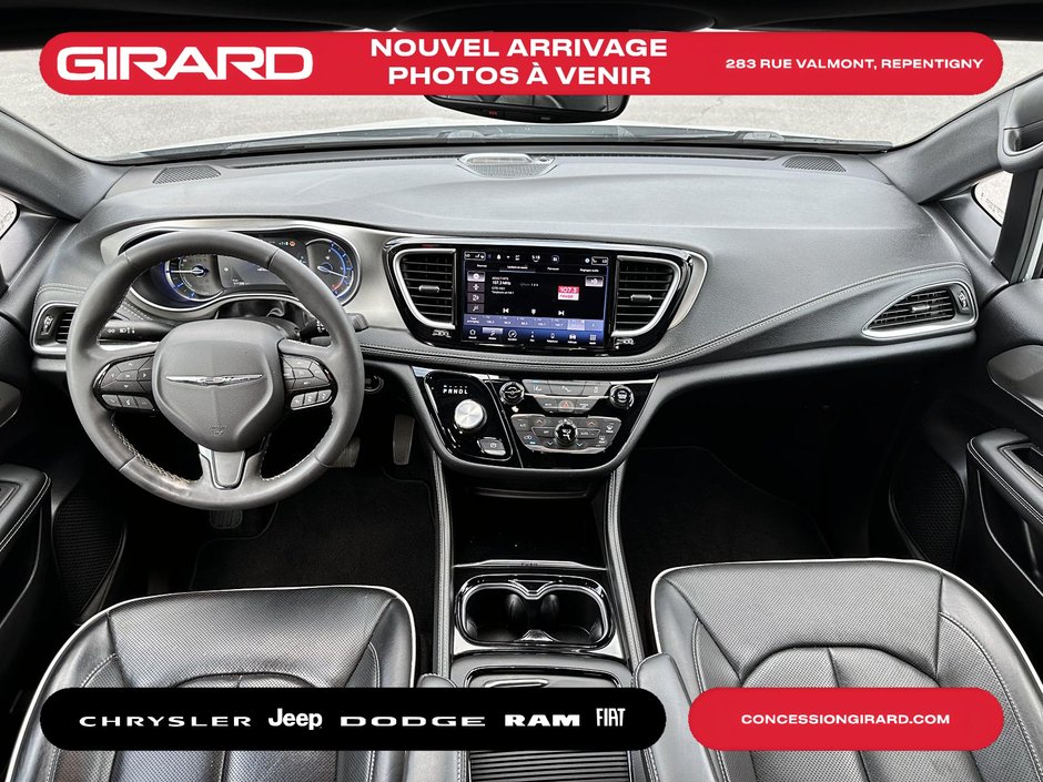 Chrysler Pacifica Hybrid Limited 2023