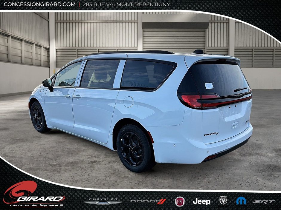 2024 Chrysler PACIFICA PLUG-IN HYBRID PREMIUM S APPEARANCE-6