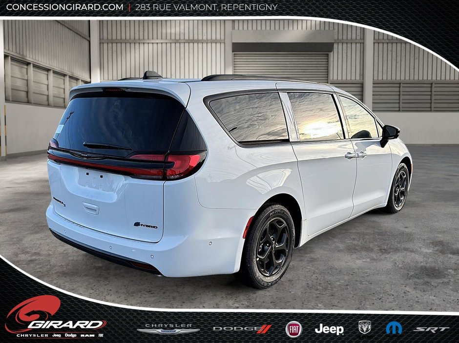 2024 Chrysler PACIFICA PLUG-IN HYBRID PREMIUM S APPEARANCE-4