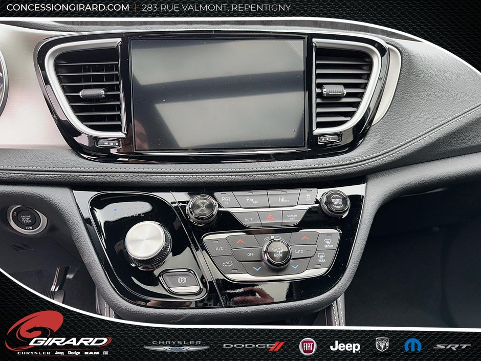 Chrysler Pacifica Hybrid PREMIUM S APPEARANCE 2024-16