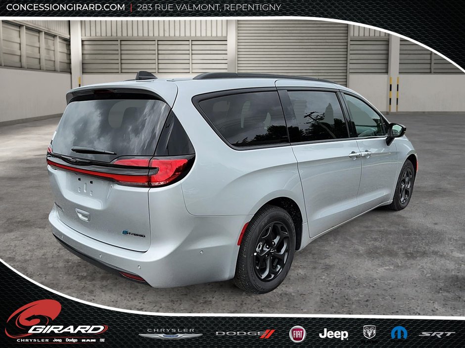 Chrysler Pacifica Hybrid PREMIUM S APPEARANCE 2024-4