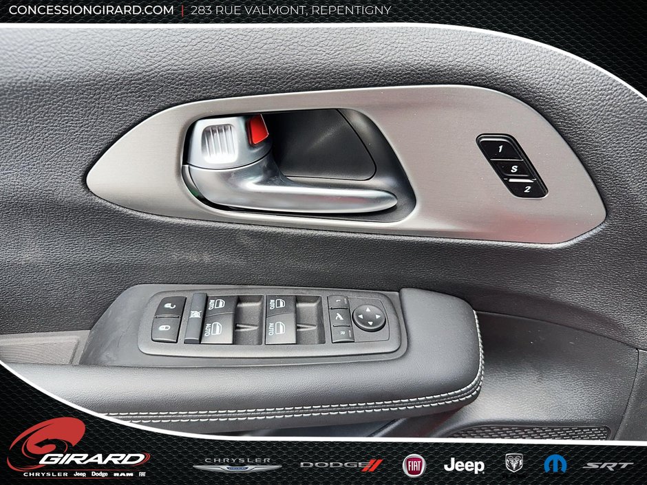 Chrysler Pacifica Hybrid PREMIUM S APPEARANCE 2024-12