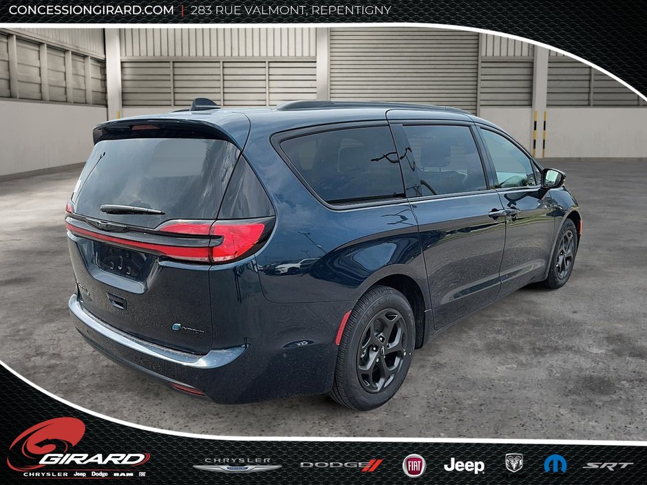 Chrysler Pacifica Hybrid PREMIUM S APPEARANCE 2024-4