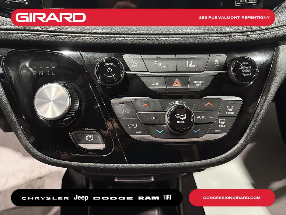 Chrysler Pacifica Touring 2023 STOW N GO, PORTES & HAYON ELECTRIQUES, SIEGES CHAUFFANTS+DEMARREUR