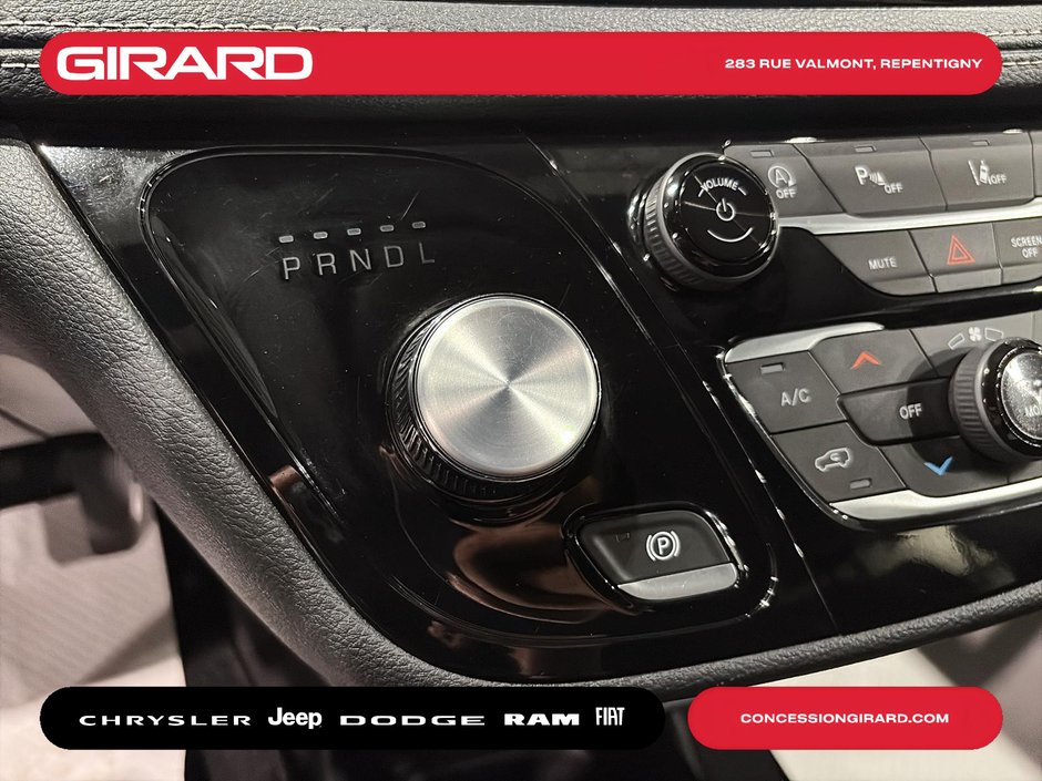 Chrysler Pacifica Touring 2023 STOW N GO, PORTES & HAYON ELECTRIQUES, SIEGES CHAUFFANTS+DEMARREUR