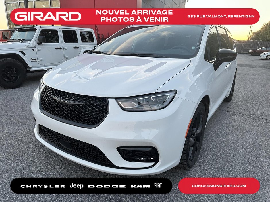 2025 Chrysler Pacifica Limited NAV**TOIT PANO**ALPINE**CUIR**GROUPE TECH**JANTES 20 POUCES