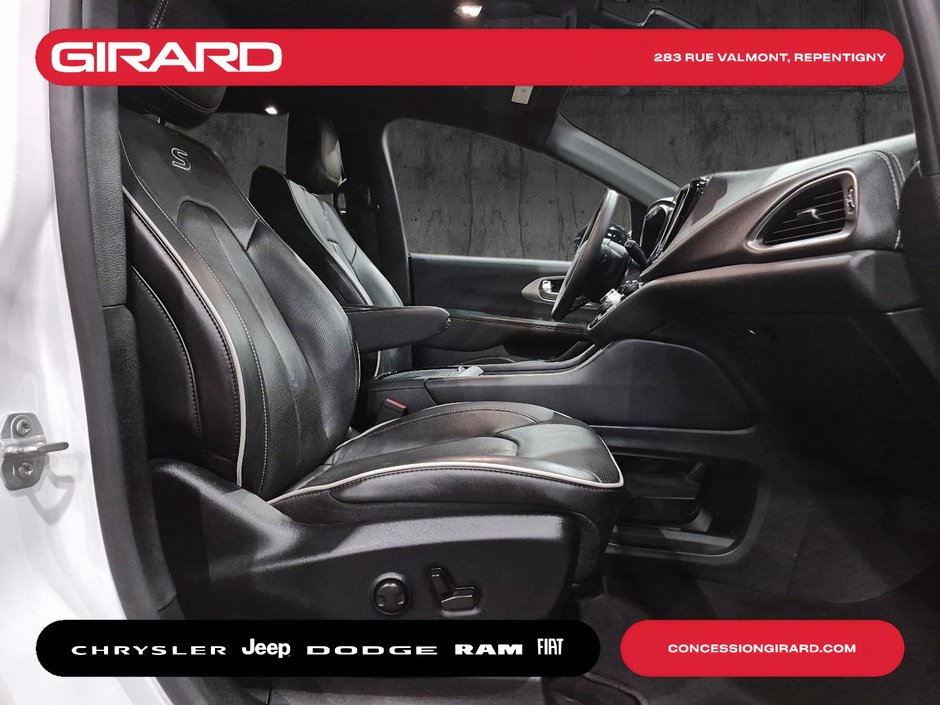 Chrysler Pacifica Limited 2025 NAV**TOIT PANO**ALPINE**CUIR**GROUPE TECH**JANTES 20 POUCES