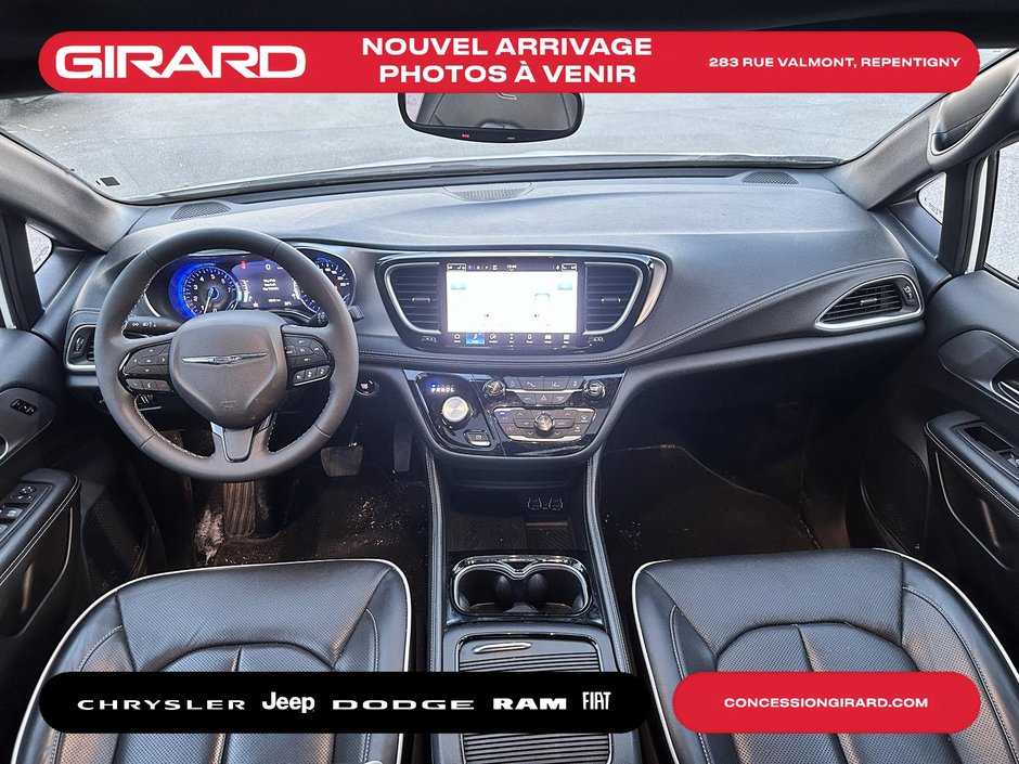 2025 Chrysler Pacifica Limited NAV**TOIT PANO**ALPINE**CUIR**GROUPE TECH**JANTES 20 POUCES
