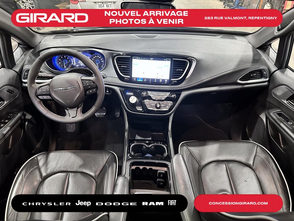 Chrysler Pacifica Limited 2025