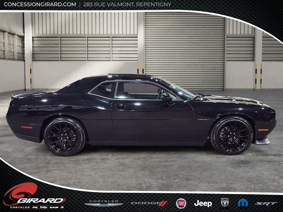 Dodge Challenger R/T 2022-3