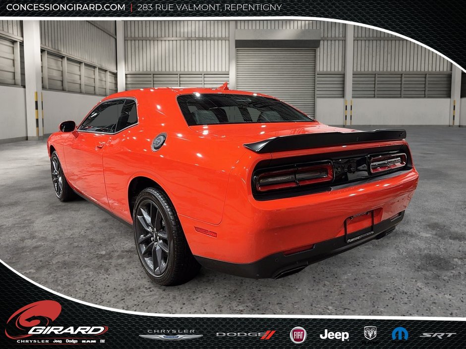 Dodge Challenger GT 2023-7