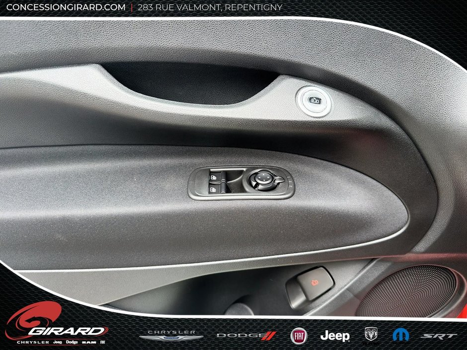 2024 Fiat 500e RED-12