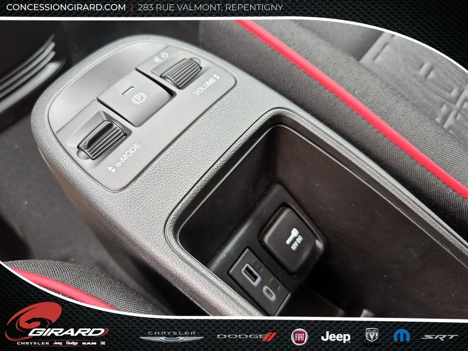 2024 Fiat 500e RED-17