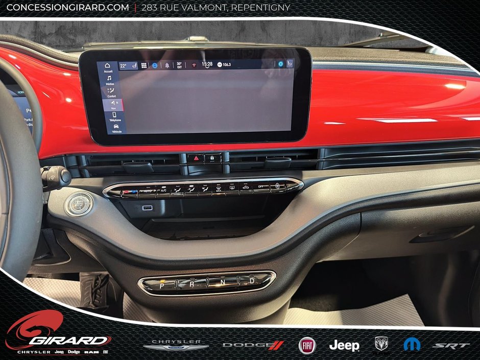 2024 Fiat 500e RED-17