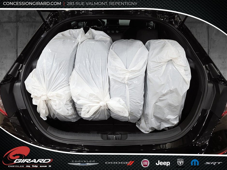 2025 Honda Civic Hatchback Sport-8