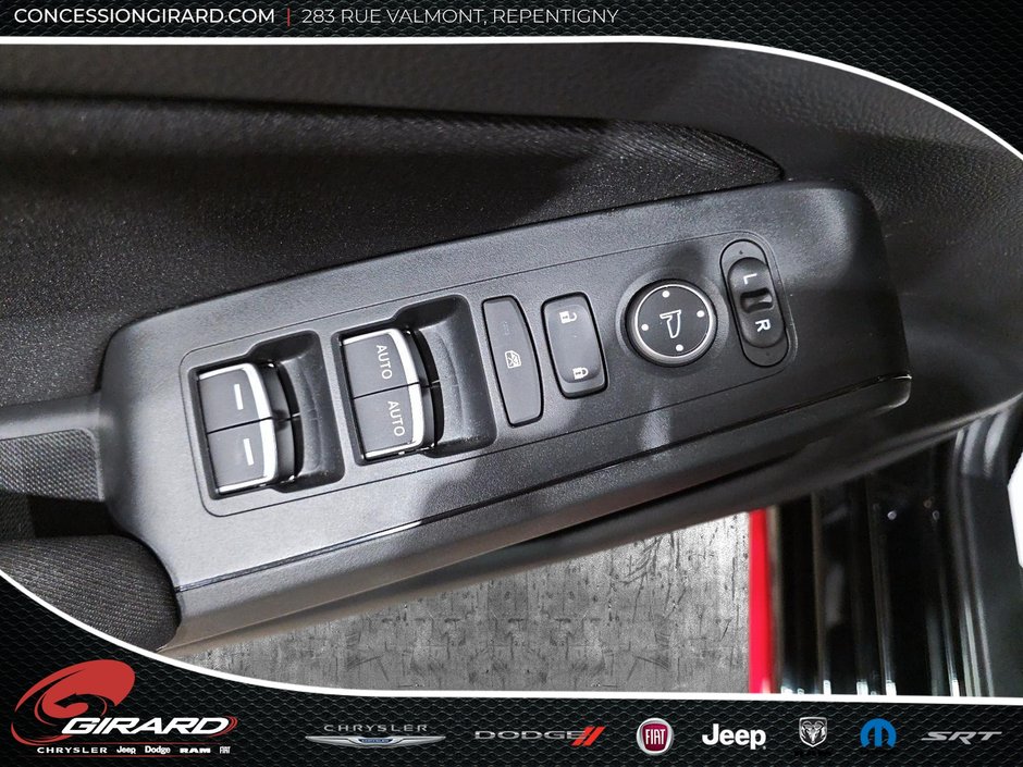 2025 Honda Civic Hatchback Sport-13