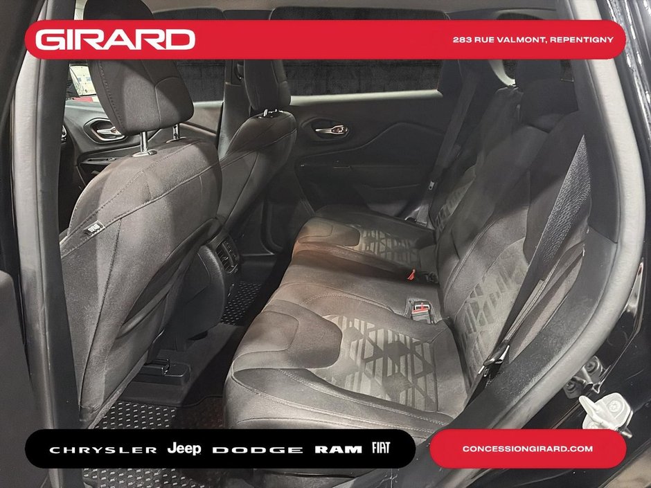 2020 Jeep Cherokee Altitude