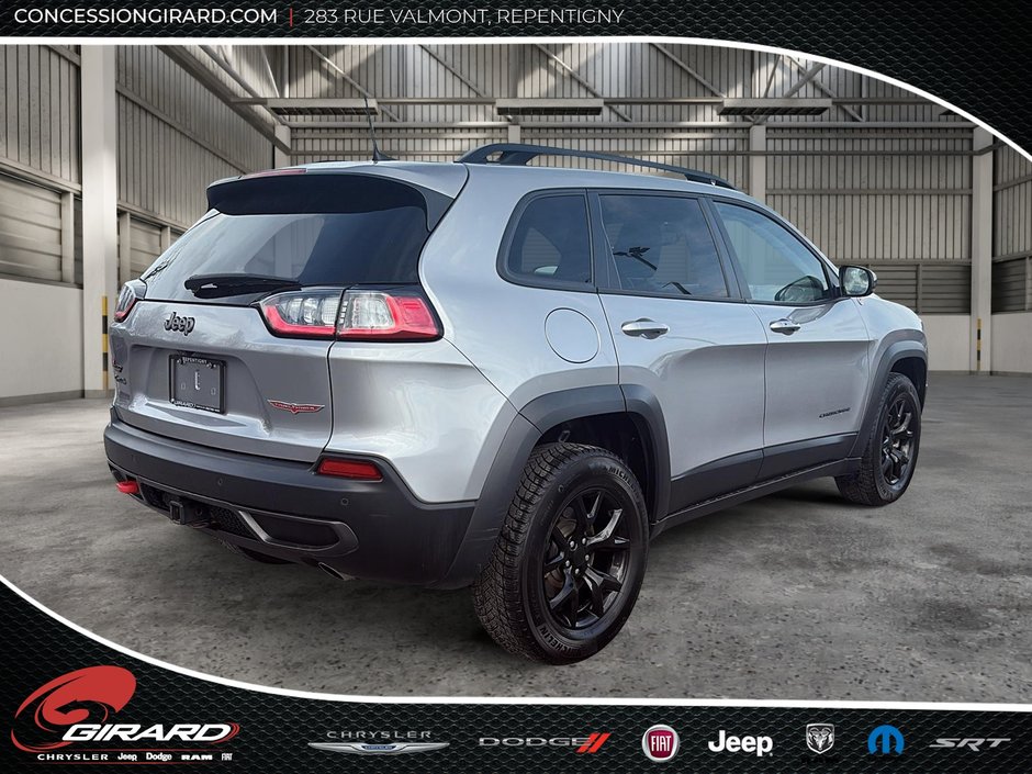 2022 Jeep Cherokee Trailhawk Elite-15