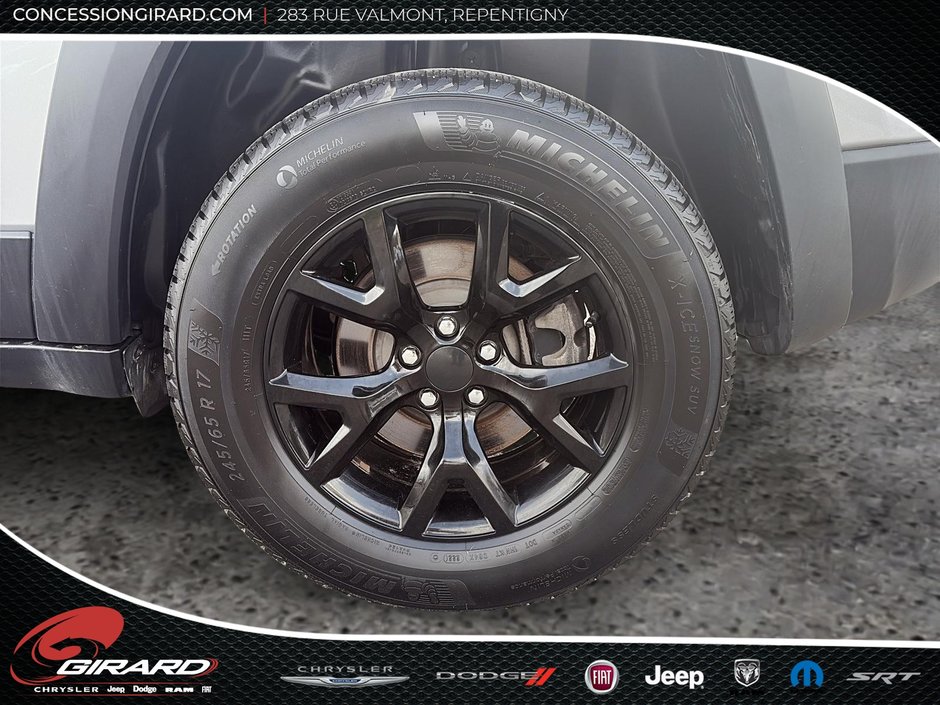 2022 Jeep Cherokee Trailhawk Elite-8