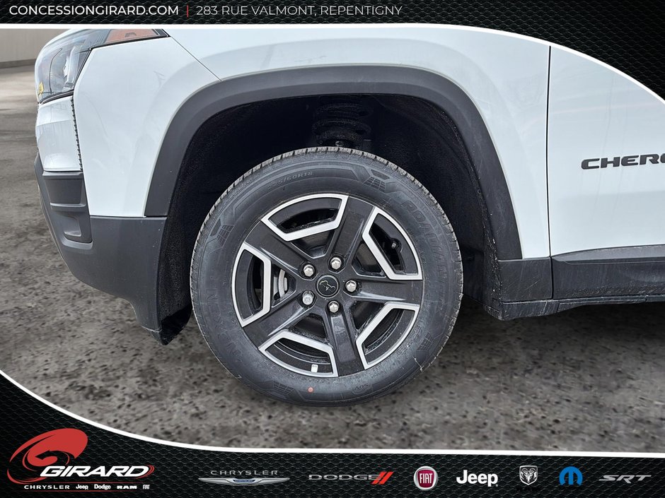 Jeep Cherokee LAREDO 2026-9