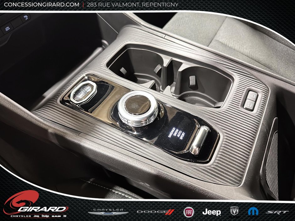 Jeep Cherokee LAREDO 2026-14