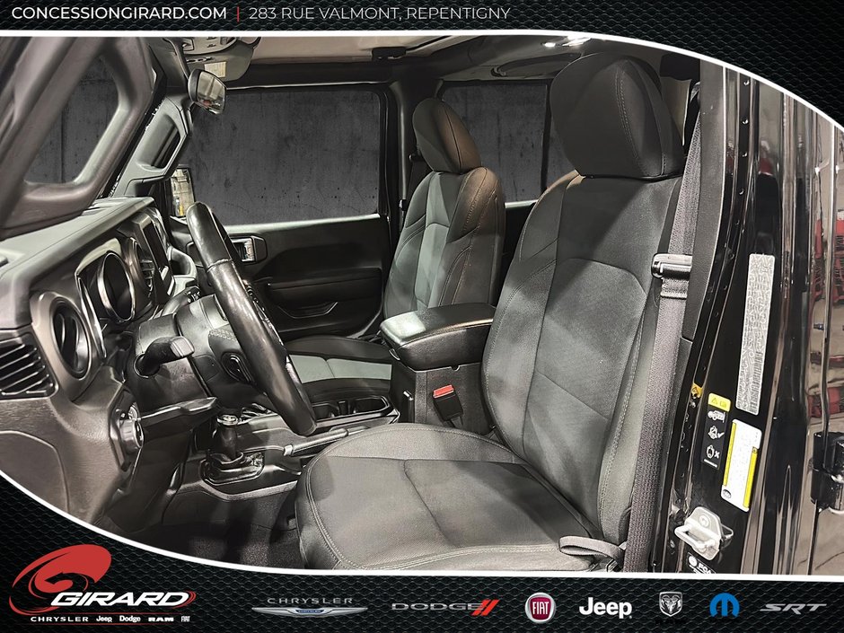 2022 Jeep Gladiator Willys-11