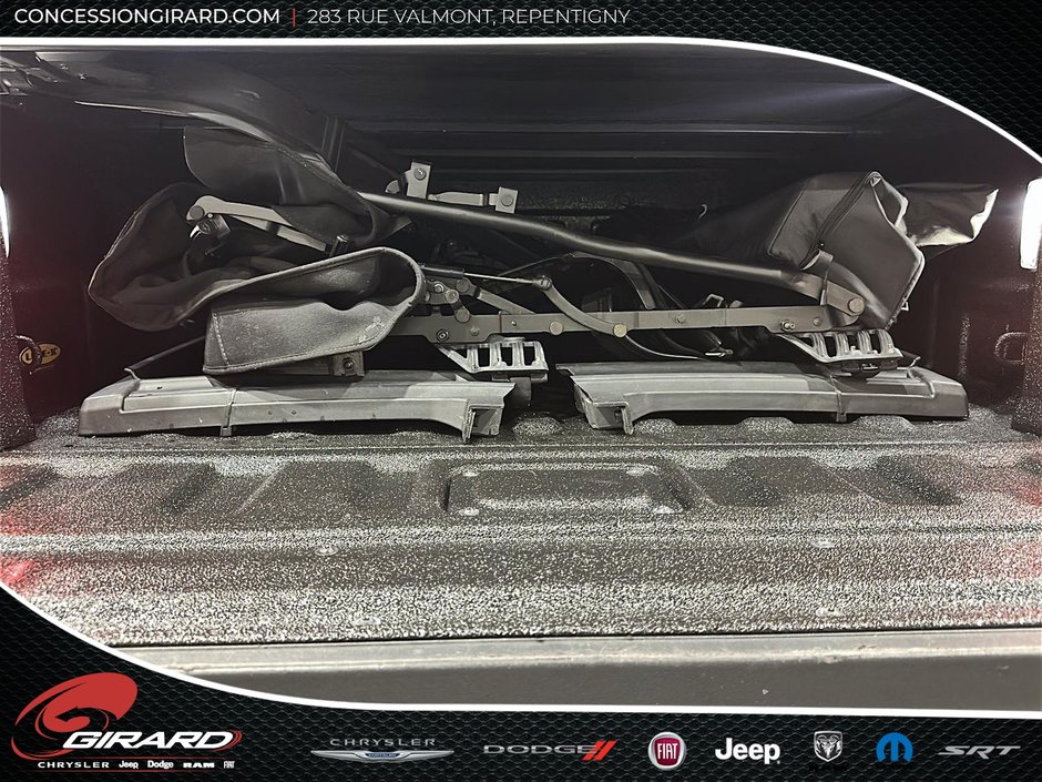 2022 Jeep Gladiator Willys-24