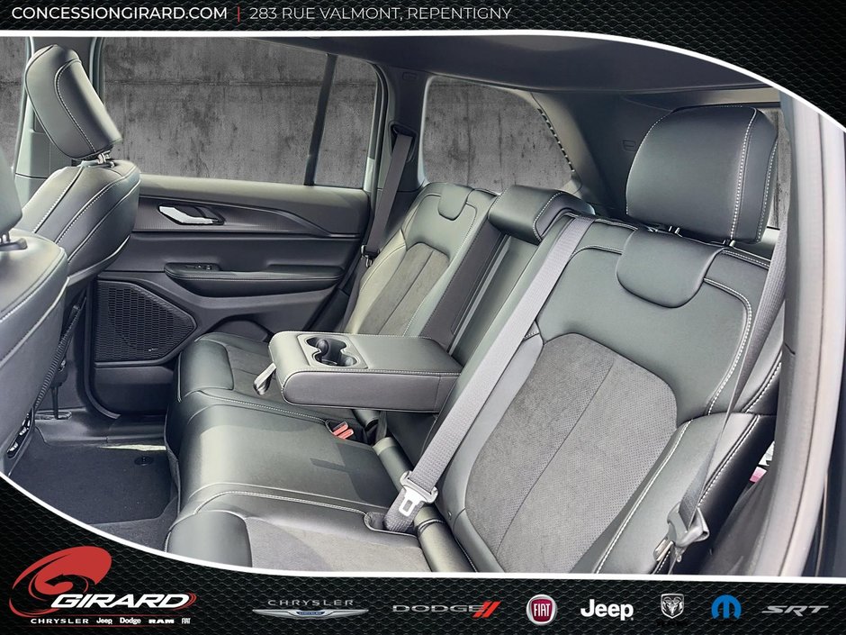 2025 Jeep Grand Cherokee LAREDO ALTITUDE-13