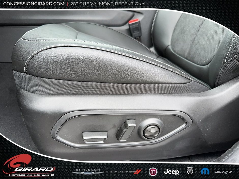 2025 Jeep Grand Cherokee LAREDO ALTITUDE-11
