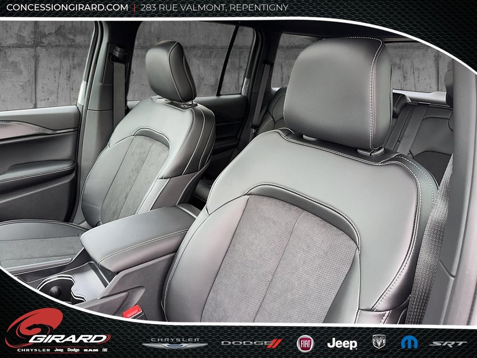 2025 Jeep Grand Cherokee LAREDO ALTITUDE-10