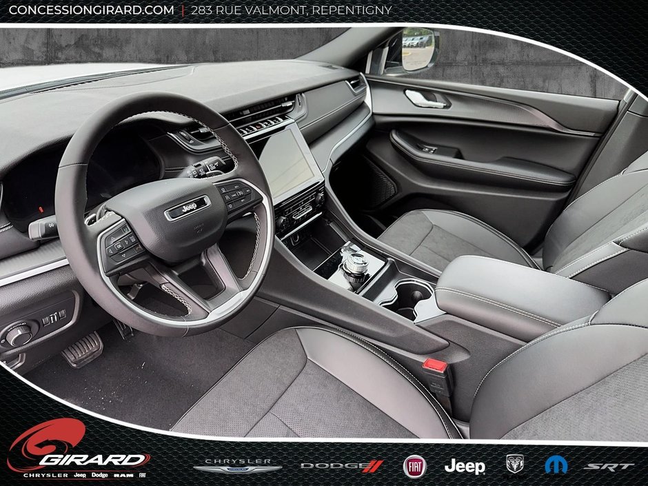 2025 Jeep Grand Cherokee LAREDO ALTITUDE-9