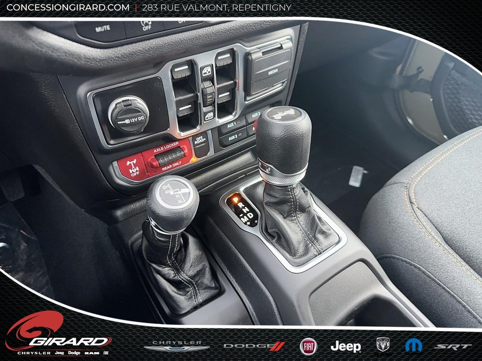 Jeep WRANGLER 4-Door WILLYS 2025-13