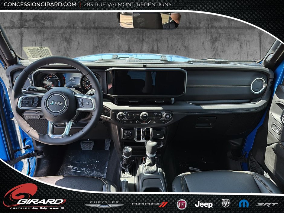 2025 Jeep WRANGLER 4-Door SAHARA-12