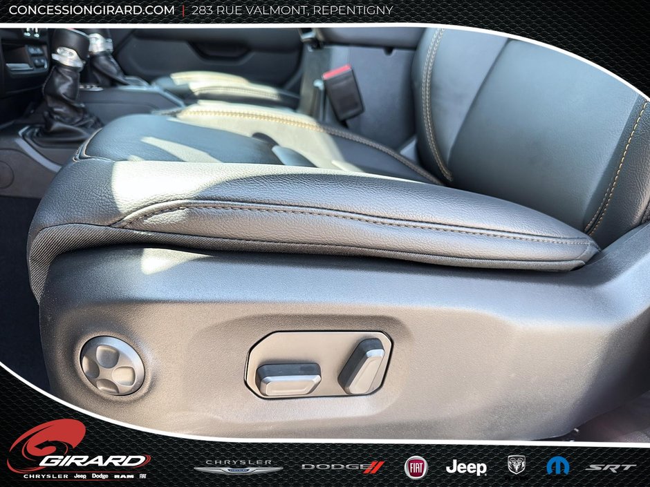 2025 Jeep WRANGLER 4-Door SAHARA-11