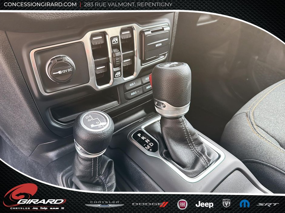 2025 Jeep WRANGLER 4-Door SPORT S-12