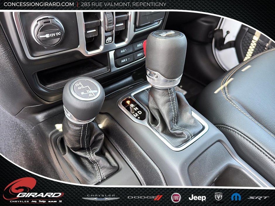 Jeep WRANGLER 4-Door SAHARA 2025-13