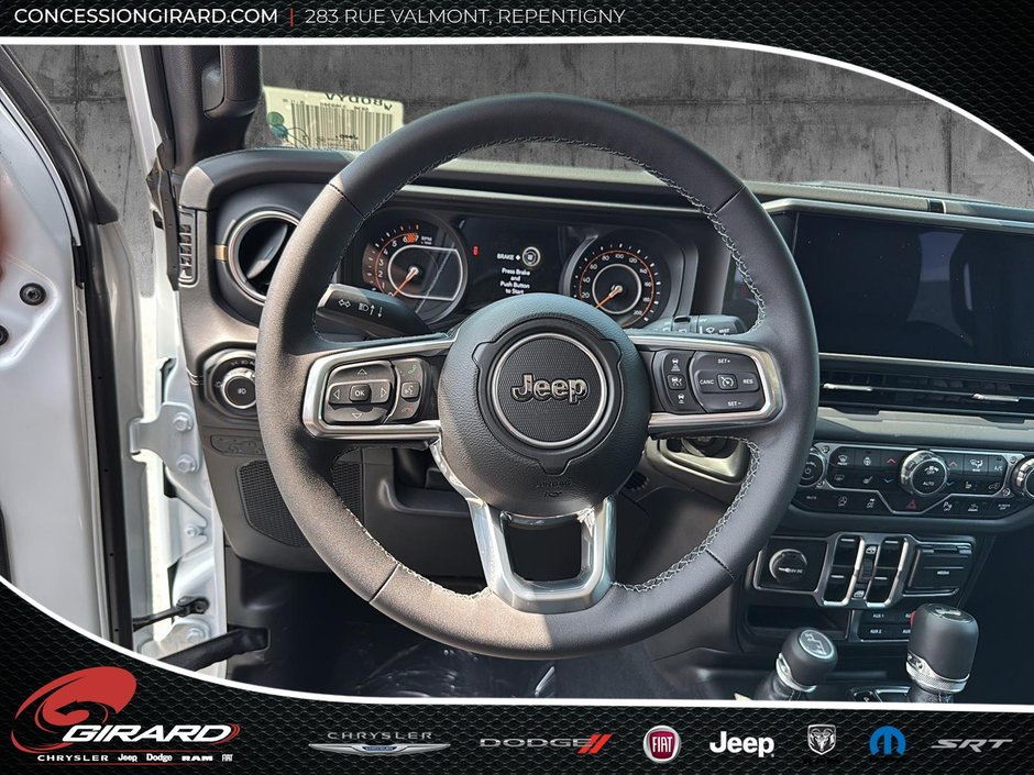 Jeep WRANGLER 4-Door SAHARA 2025-12