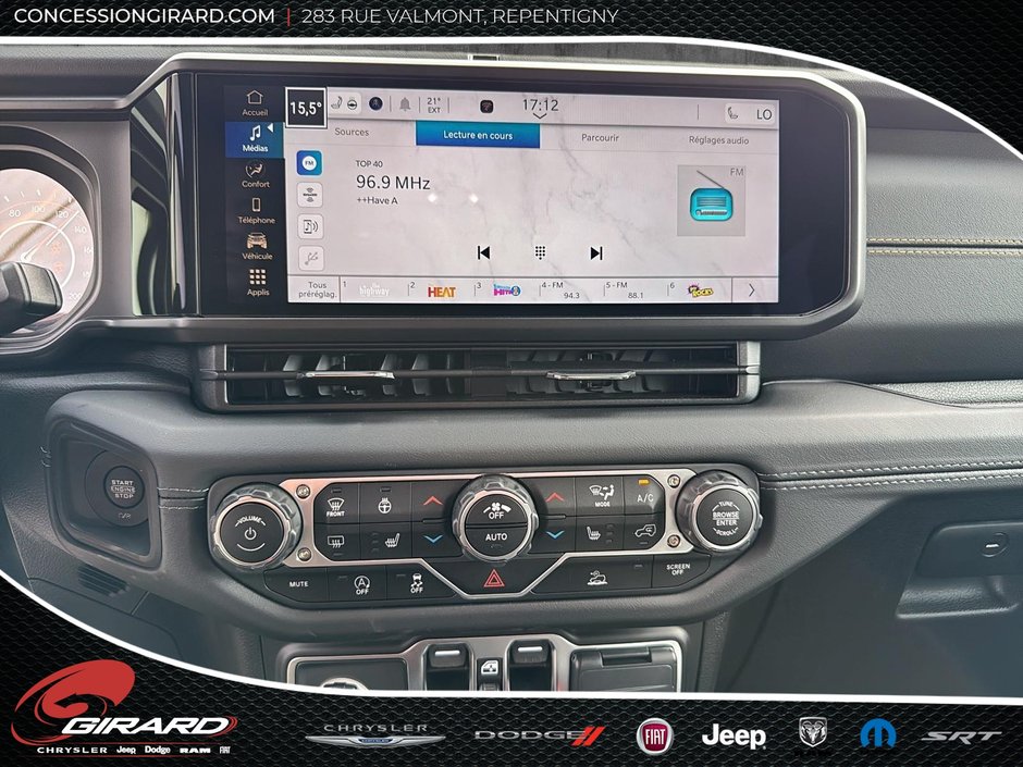 Jeep Wrangler 4-Door SAHARA 2025-15