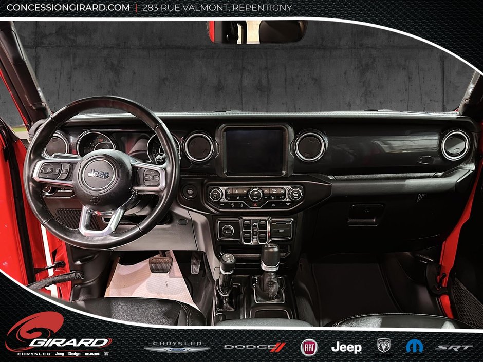 Jeep Wrangler Unlimited Sahara Altitude 2022-13