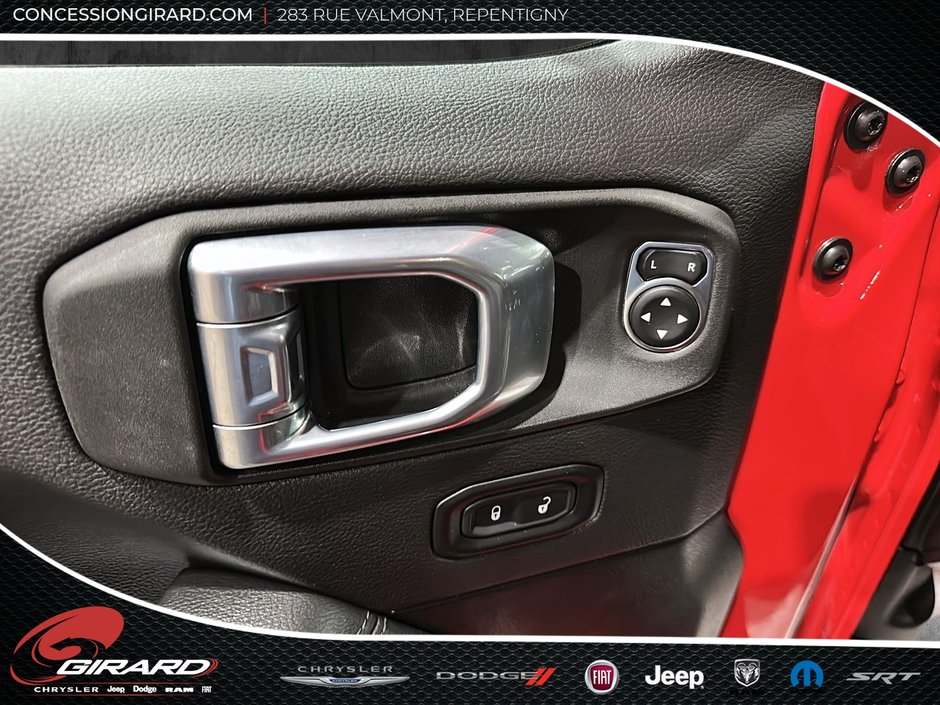 Jeep Wrangler Unlimited Sahara Altitude 2022-14