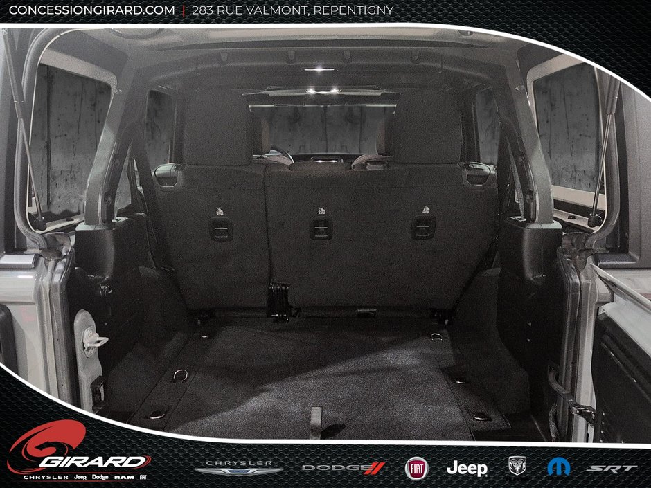 Jeep Wrangler Sport Altitude 2023-8