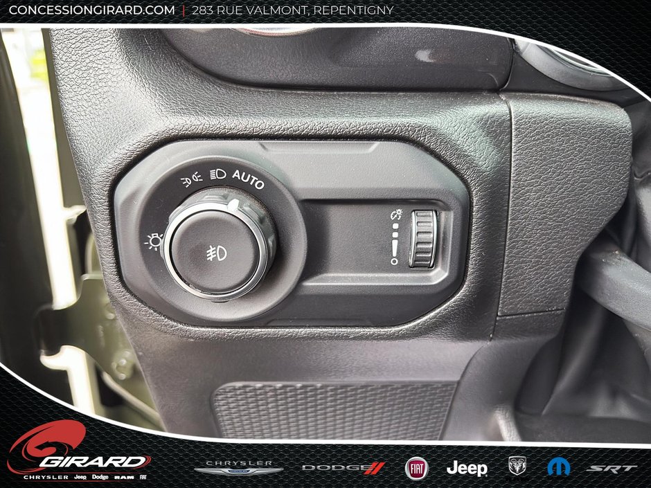 2023 Jeep Wrangler Sport Altitude-18