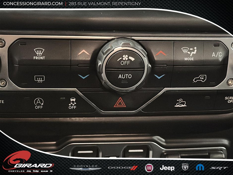 Jeep Wrangler Sahara Altitude 2023-20