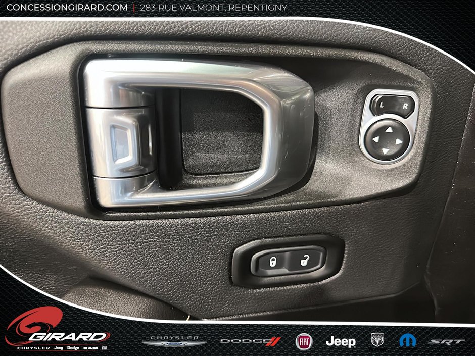 Jeep Wrangler Sahara 2024-14